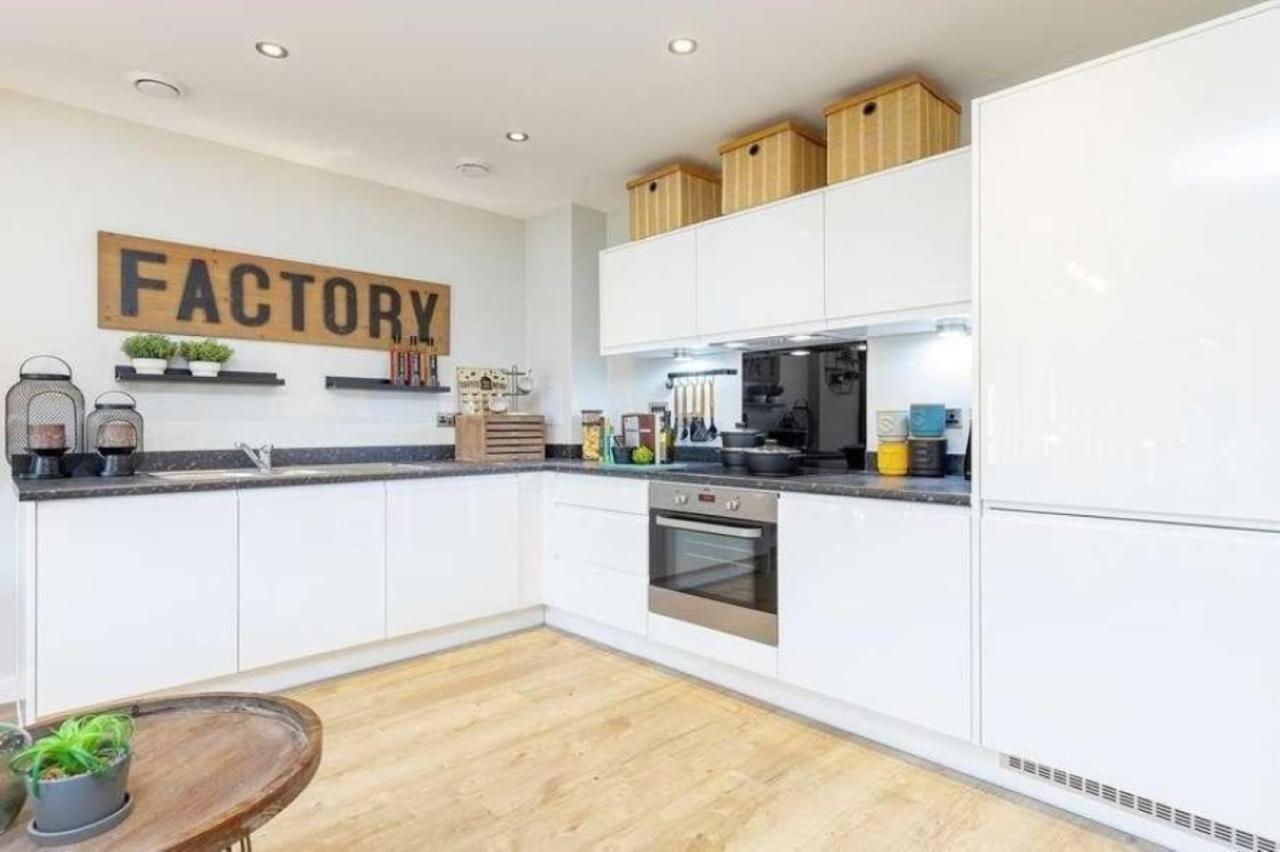 Newly Built Luxury 2 Bed Apartment!!! ロンドン エクステリア 写真